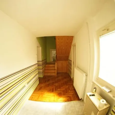 Apartament Tacsko Apartmanhaz Jula